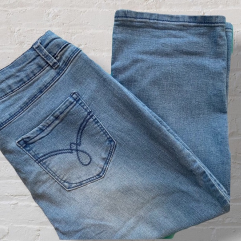 D Jeans Light Wash Mid Rise Cropped Calf Length Denim Jeans Pants